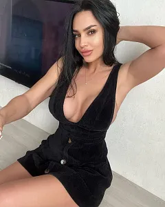 Настя — эротические фото